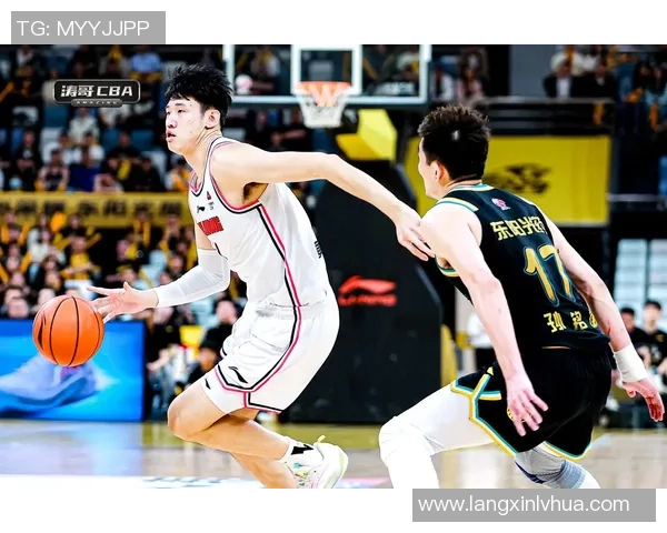 CBA激战广东队迎战八一南昌队双雄对决引发球迷热议
